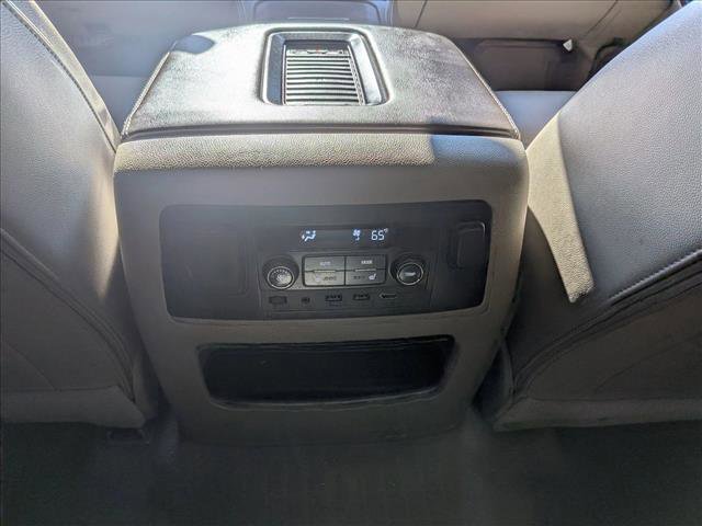 Used 2019 Chevrolet Suburban Premier image 21