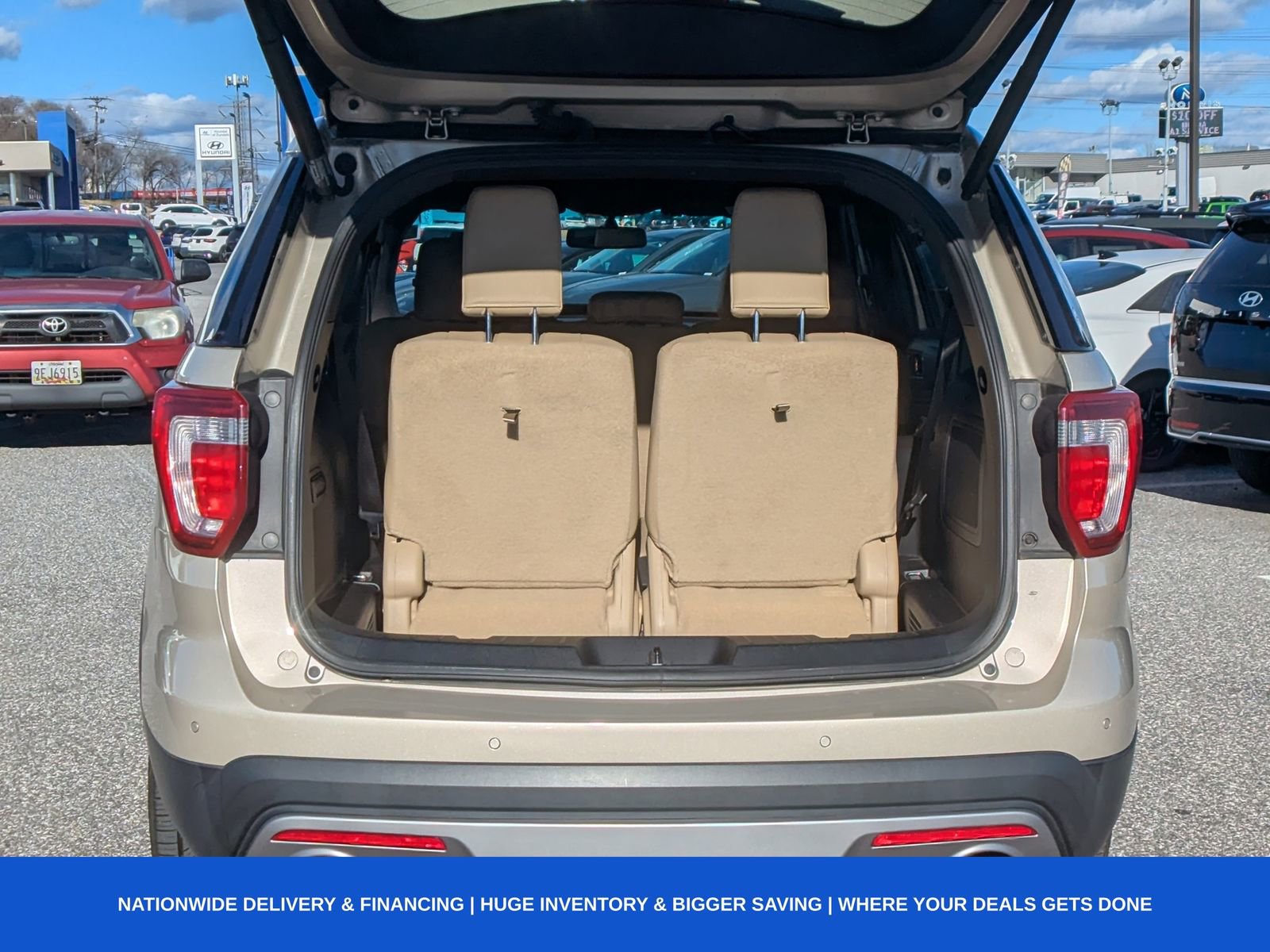 Used 2017 Ford Explorer Limited image 7