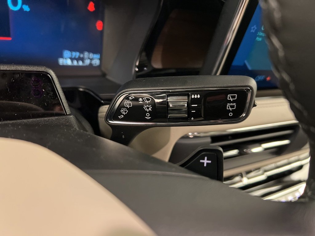 Used 2025 Lincoln Corsair Grand Touring w/ Equipment Group 302A image 21