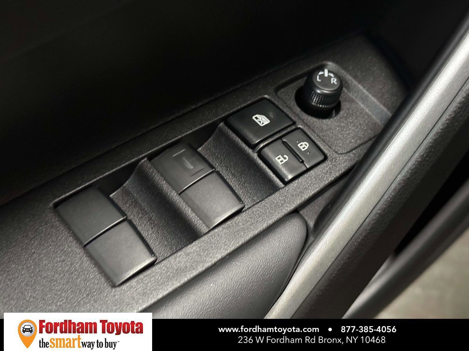 Certified 2026 Toyota Corolla Cross LE AWD/4WD image 18