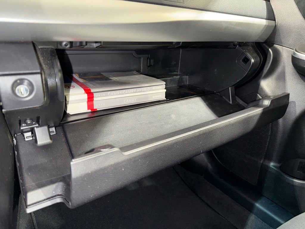 Used 2015 Toyota Camry XSE w/ Moonroof Package FWD image 29