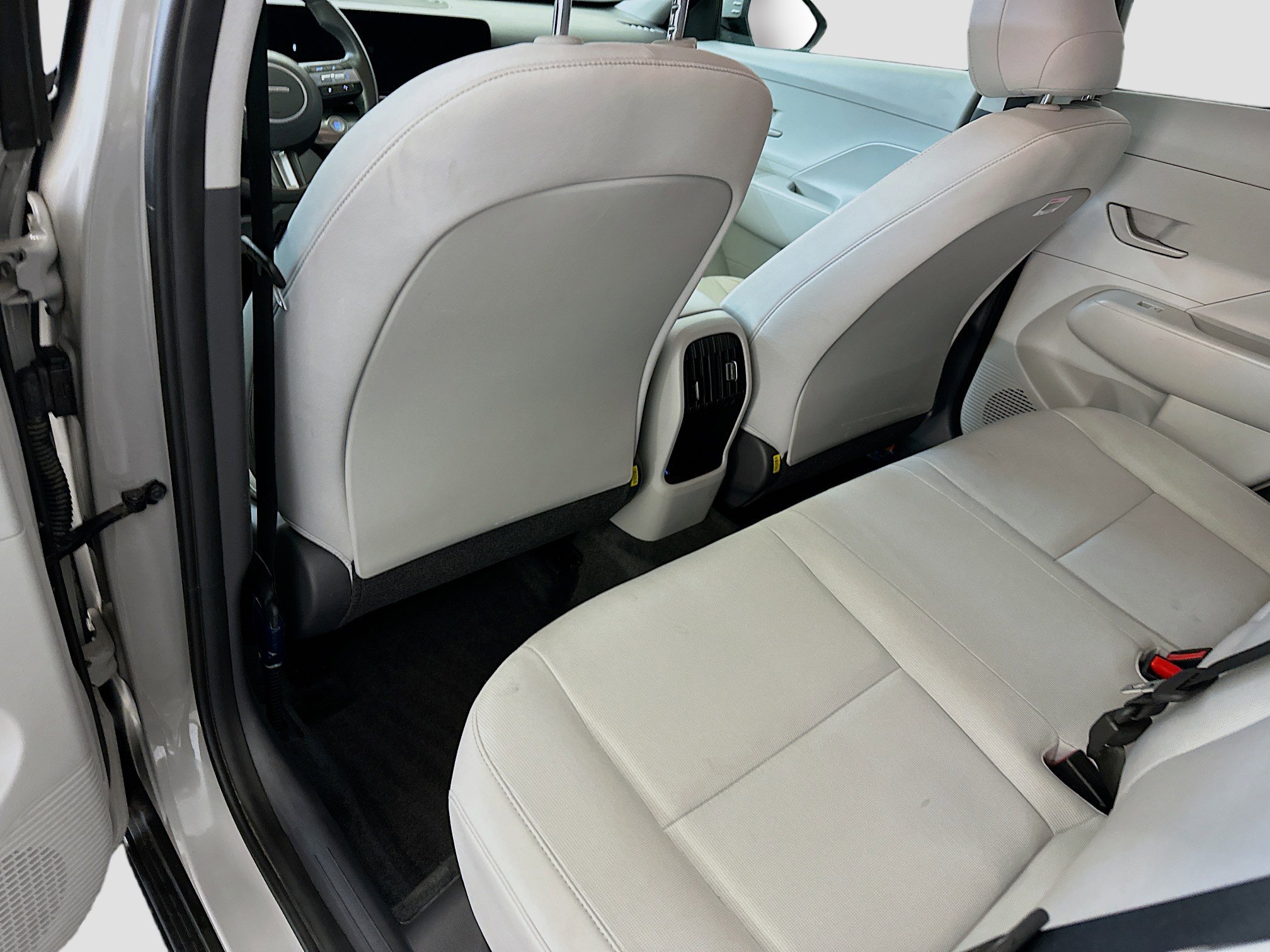 Used 2025 Hyundai Kona SEL image 28