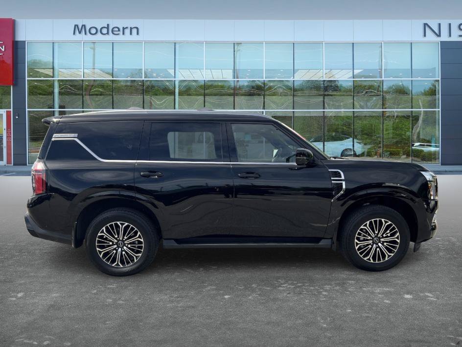 Certified 2025 Nissan Armada Platinum AWD/4WD image 4