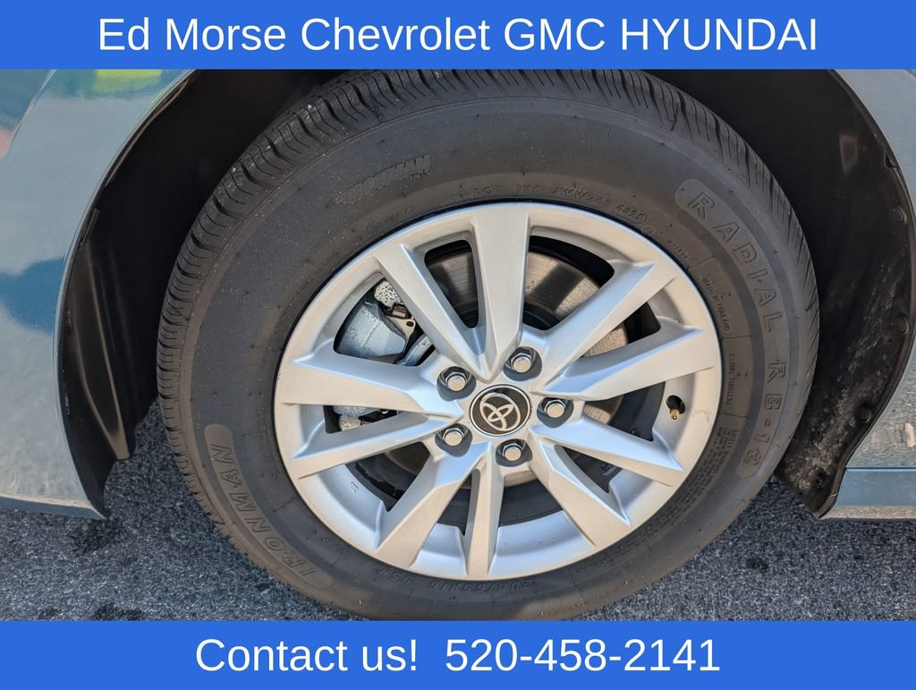 Used 2025 Toyota Camry LE AWD/4WD image 25