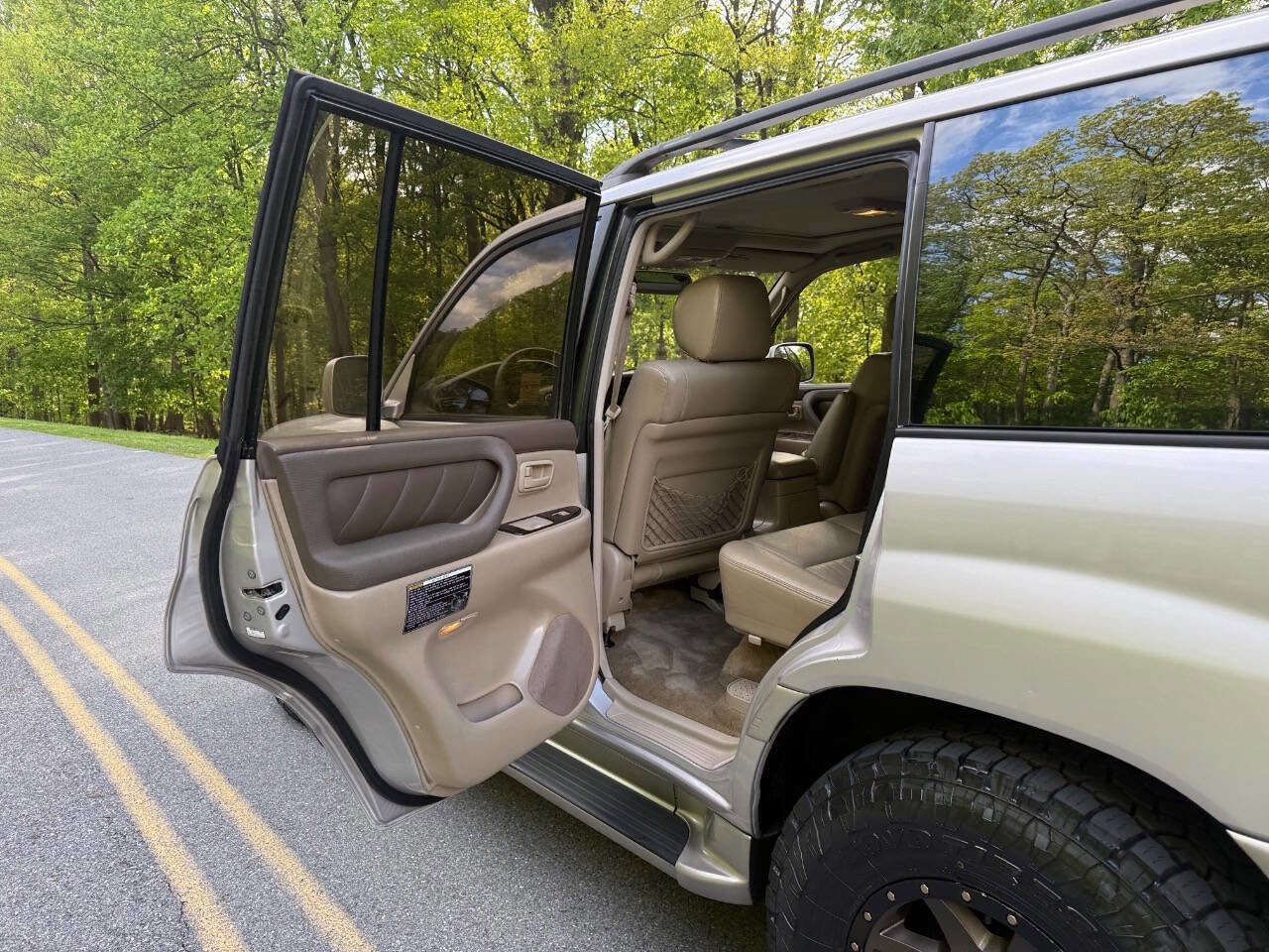 Used 2001 Toyota Land Cruiser AWD/4WD image 64