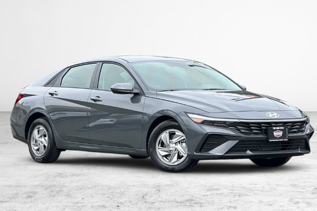 New 2026 Hyundai Elantra SE FWD image 1