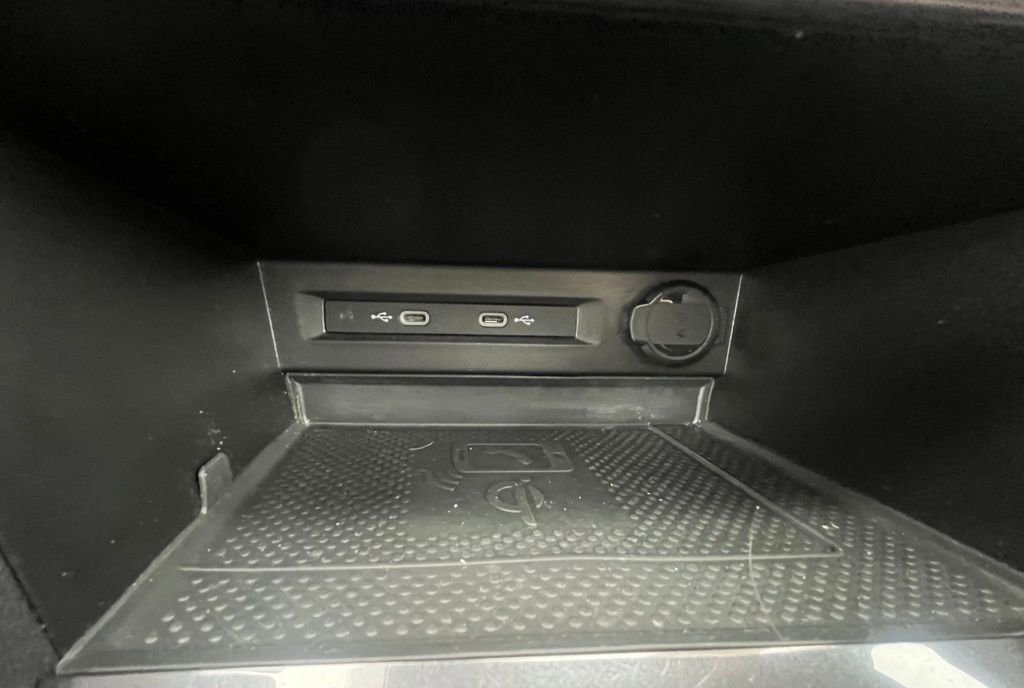 Used 2022 Volkswagen Tiguan SEL R-Line AWD/4WD image 15
