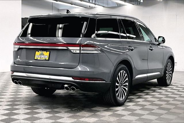 Used 2024 Lincoln Aviator Reserve w/ Class IV Trailer Tow Package image 14