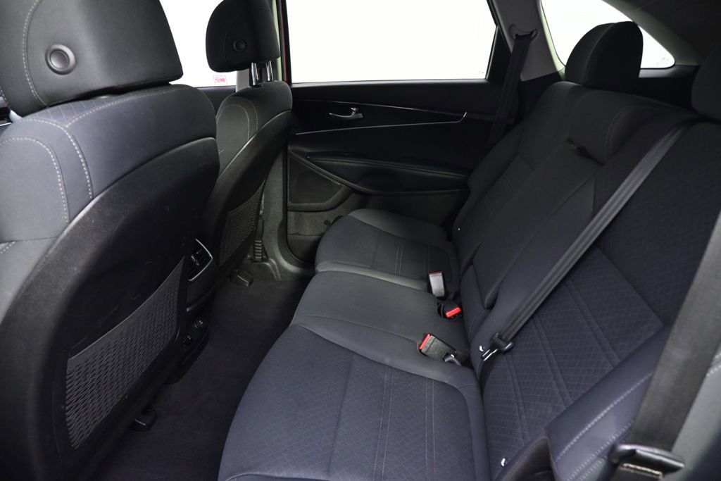 Used 2017 Kia Sorento LX image 21