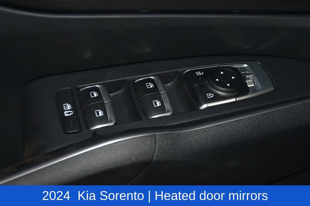 Used 2024 Kia Sorento S FWD image 22