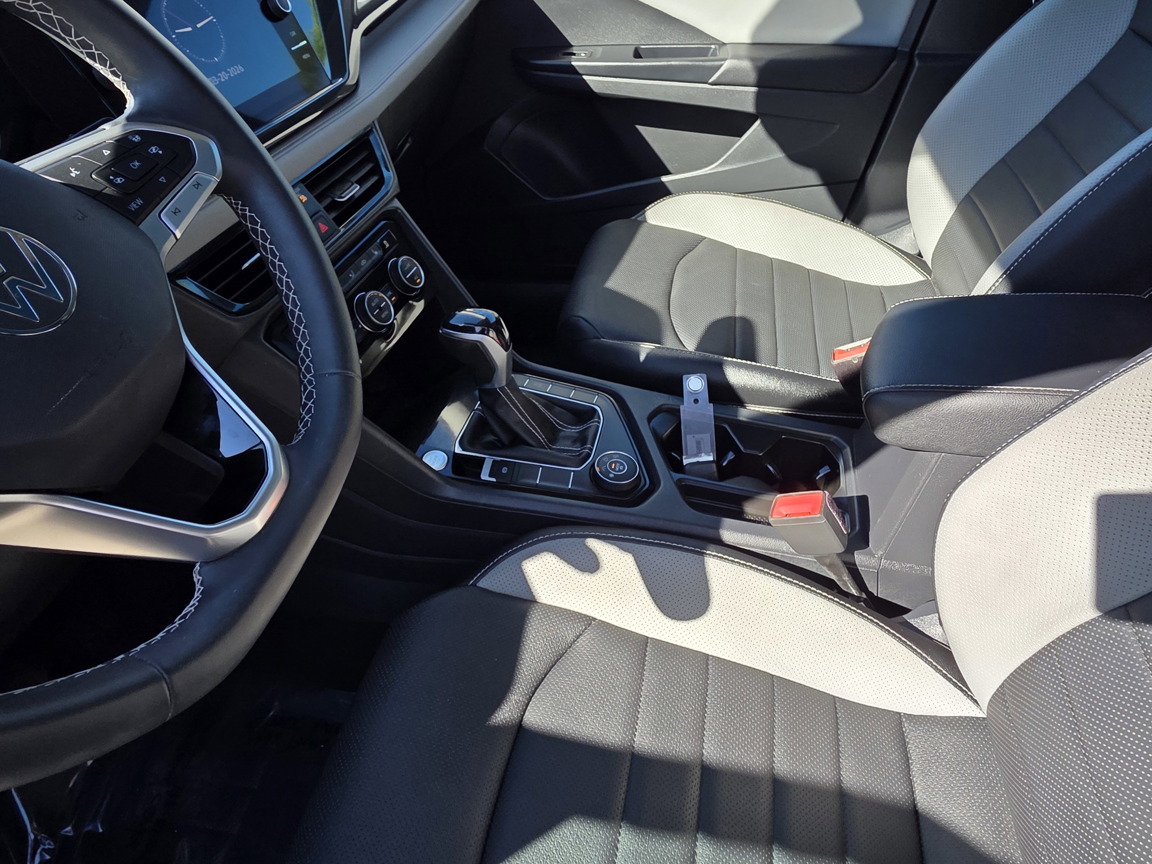 Used 2023 Volkswagen Taos SEL image 13