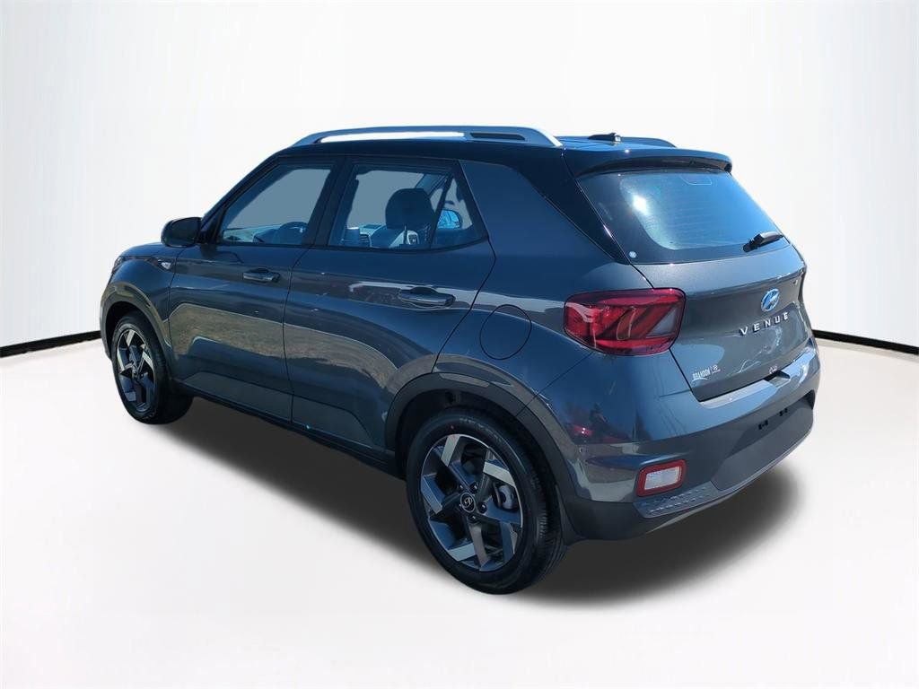 New 2026 Hyundai Venue SEL image 7