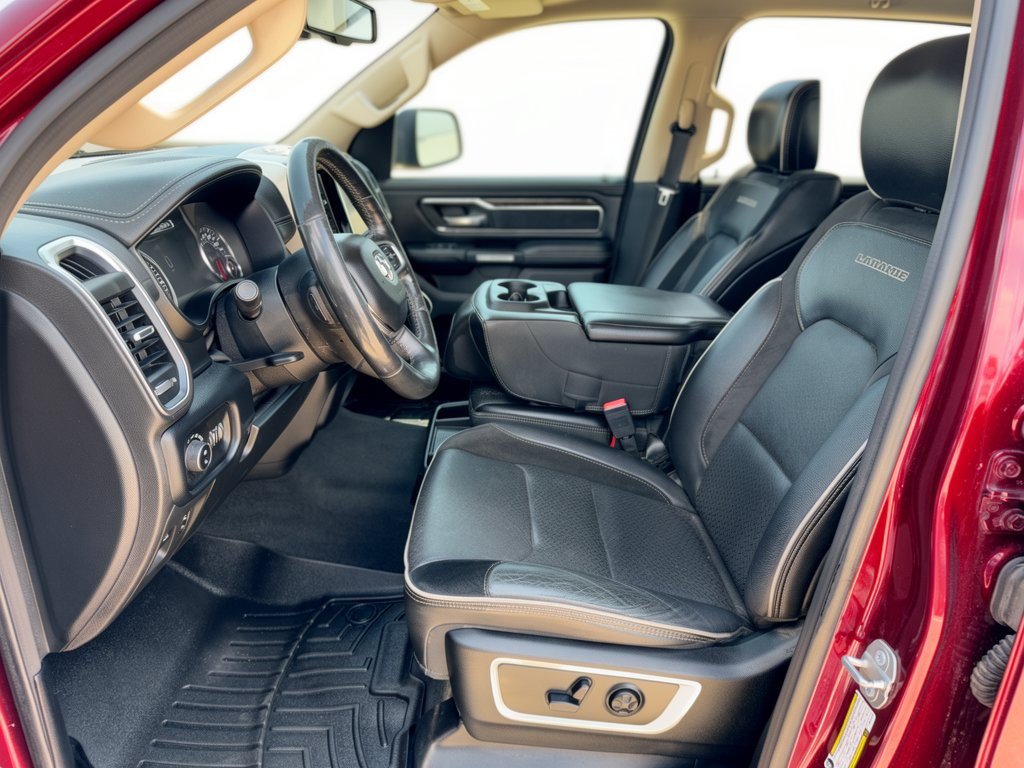 Used 2019 RAM 1500 Laramie AWD/4WD image 5