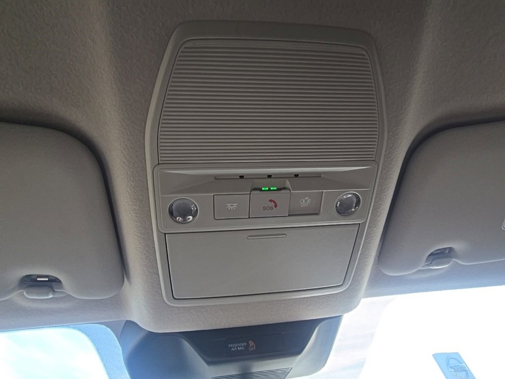 New 2026 Nissan Kicks SR w/ Cold Weather Package image 25