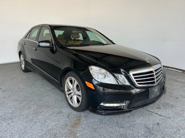 Used 2013 Mercedes-Benz E 350 4MATIC Sedan image 2
