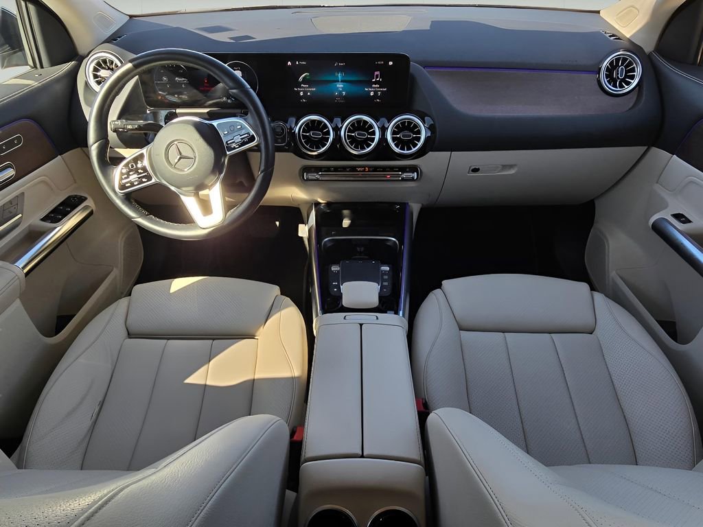 Used 2022 Mercedes-Benz GLA 250 4MATIC w/ Premium Package Lite image 18