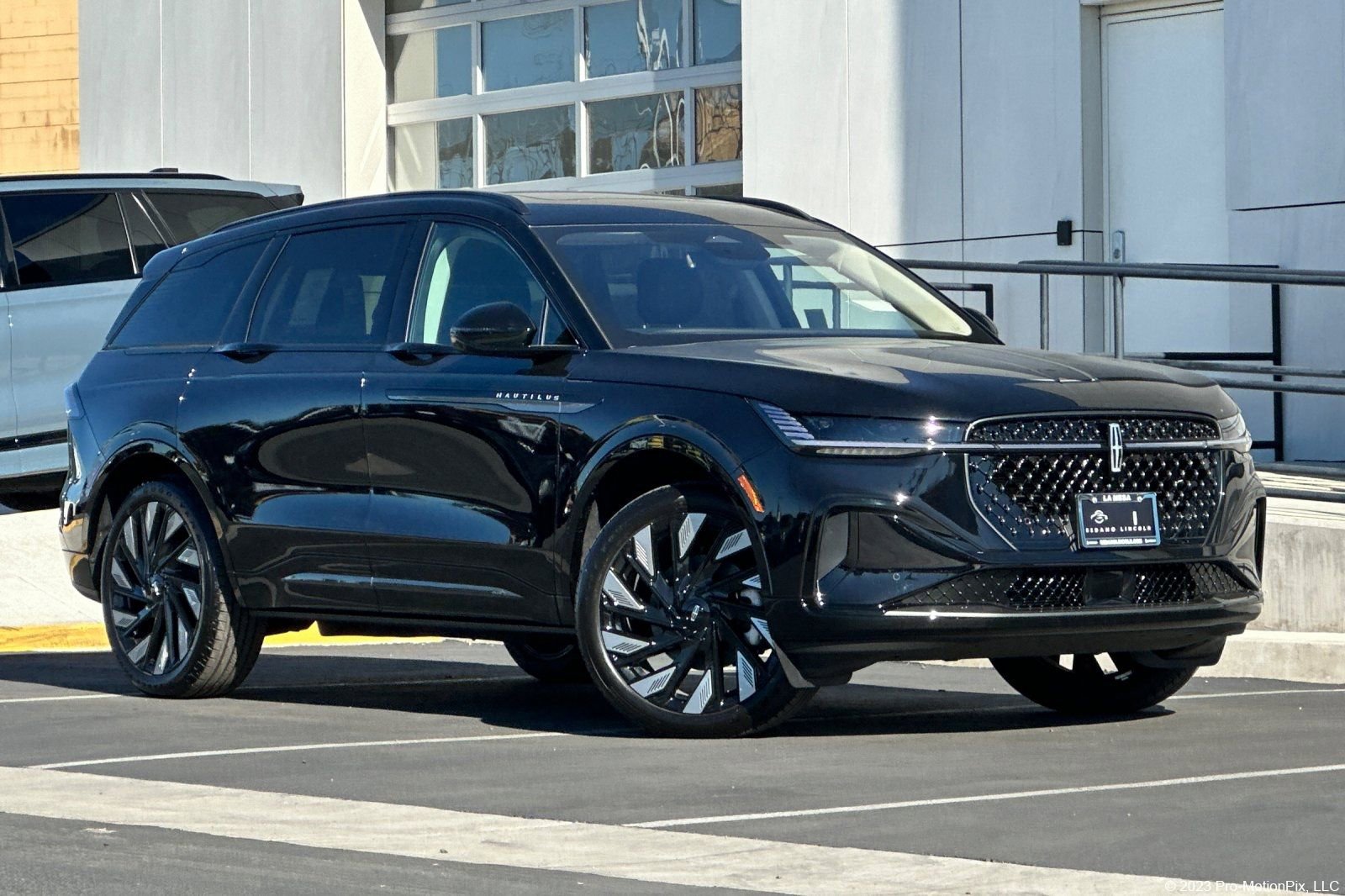 New 2026 Lincoln Nautilus Reserve w/ Jet Appearance Package