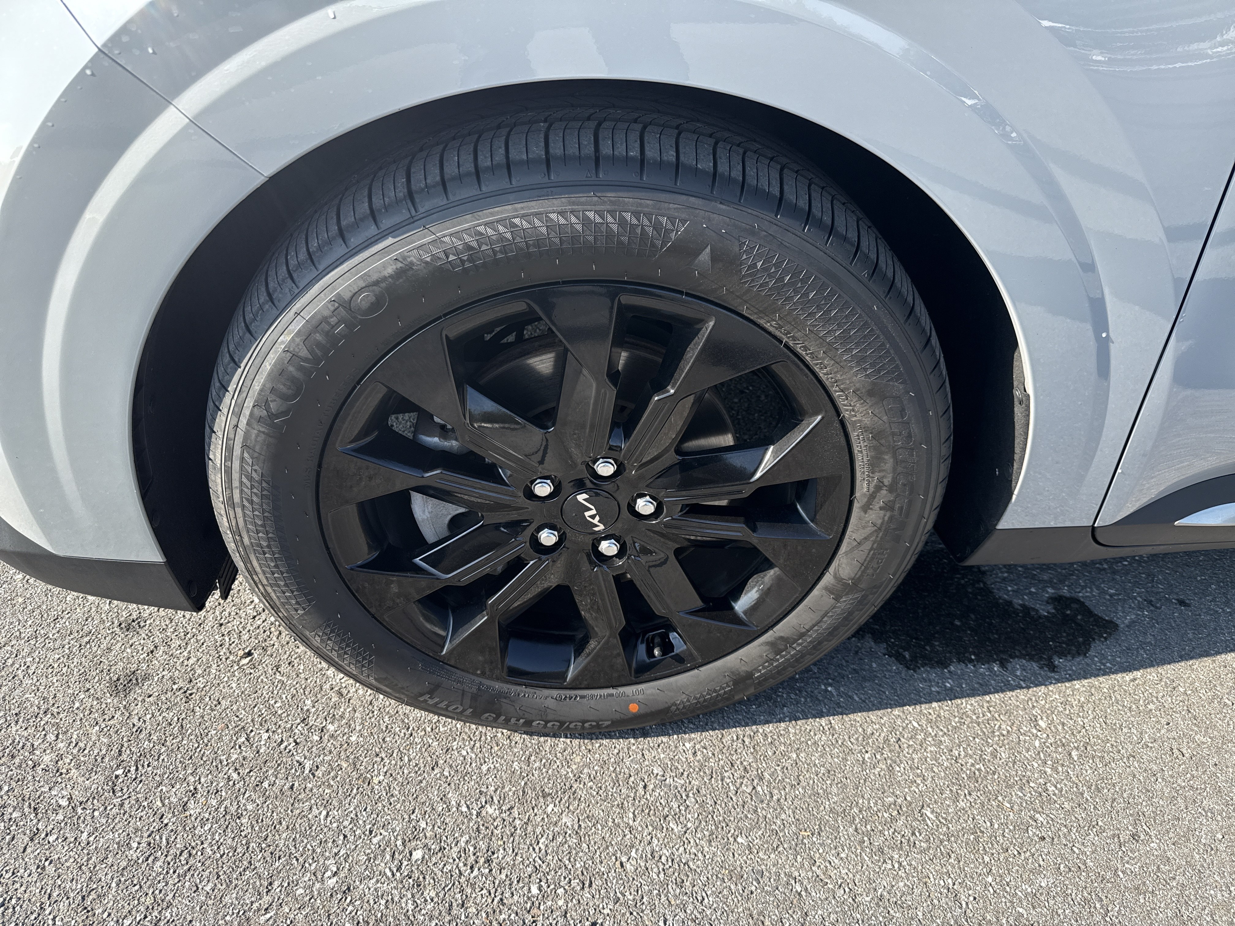 Certified 2024 Kia Carnival SX Prestige FWD image 11