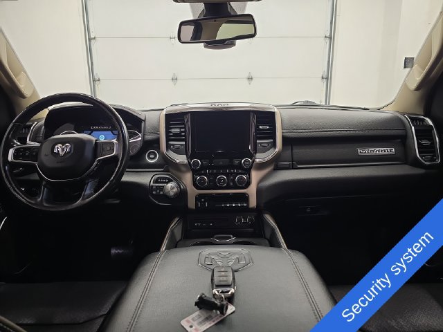 Used 2019 RAM 1500 Laramie AWD/4WD image 15