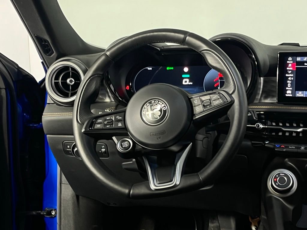 Used 2024 Alfa Romeo Tonale Ti image 14