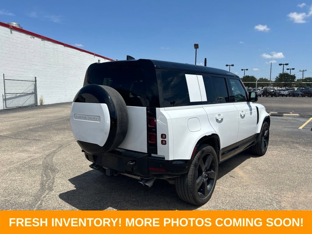 Used 2025 Land Rover Defender 110 X-Dynamic SE AWD/4WD image 3