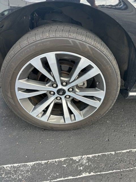 Used 2021 Ford Expedition Platinum AWD/4WD image 3