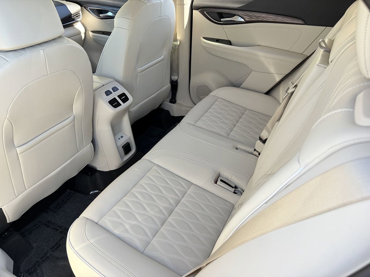 Used 2023 Buick Envision Avenir FWD image 16