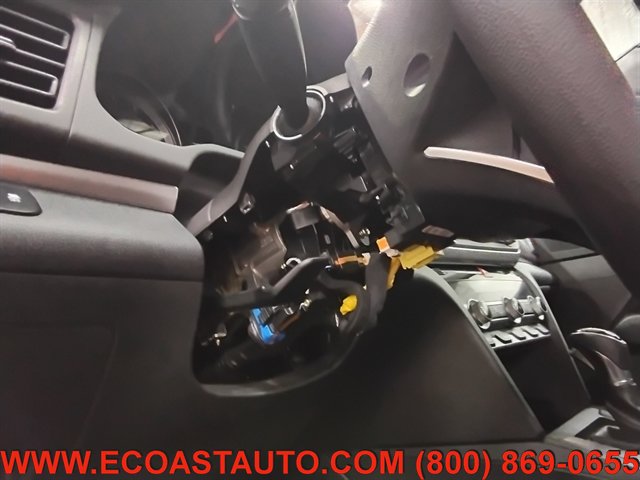 Used 2020 Hyundai Elantra SEL w/ Cargo Package (C1) FWD image 18