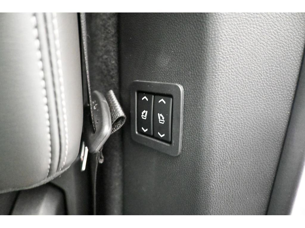 Certified 2023 Cadillac XT6 Premium Luxury w/ Technology Package image 32