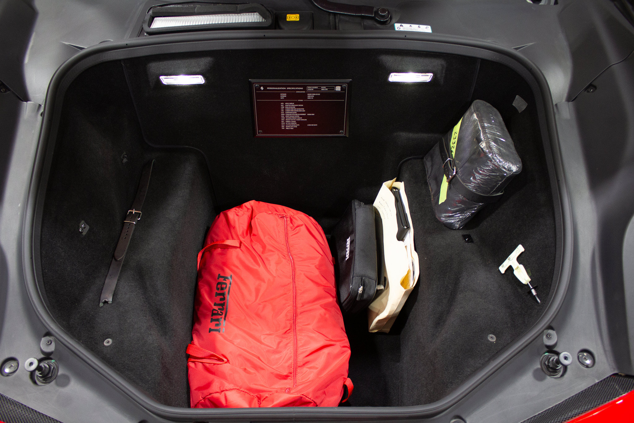 Used 2018 Ferrari 488 GTB RWD image 35