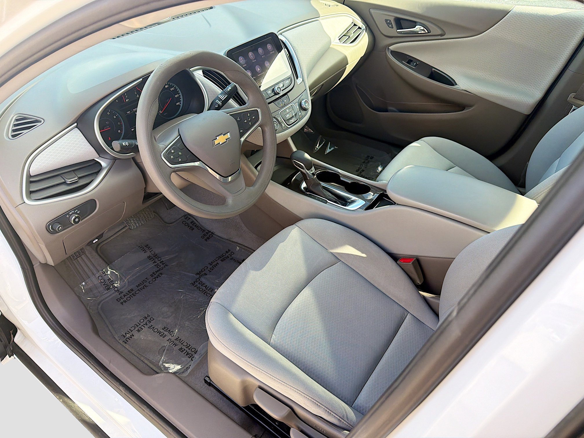 Used 2021 Chevrolet Malibu LS image 23