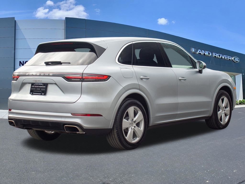 Used 2022 Porsche Cayenne AWD/4WD image 4