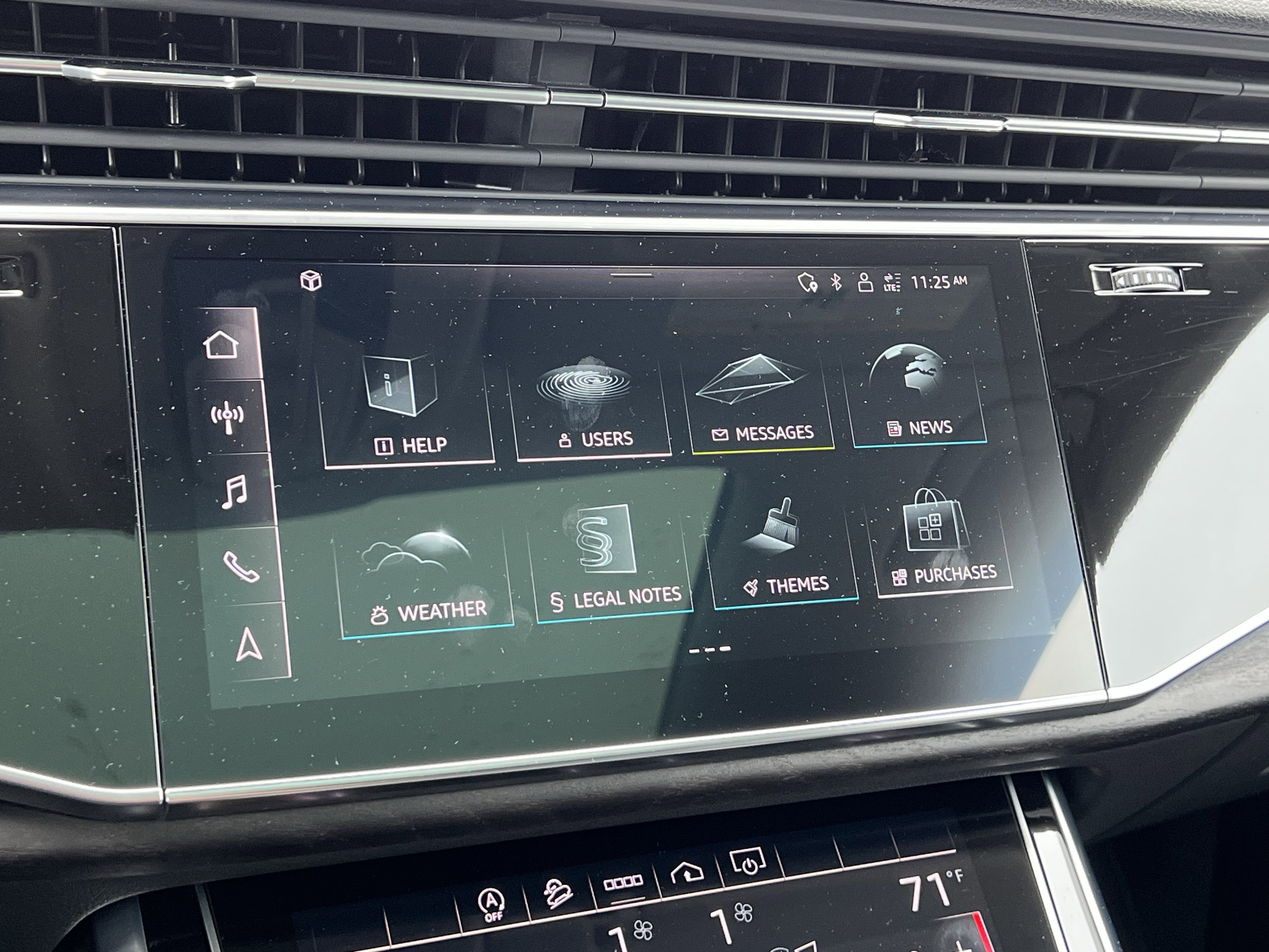 Used 2023 Audi Q8 Premium Plus image 25