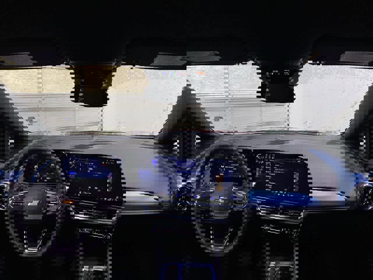 Used 2025 Chevrolet Equinox EV LT w/ Convenience Package image 12