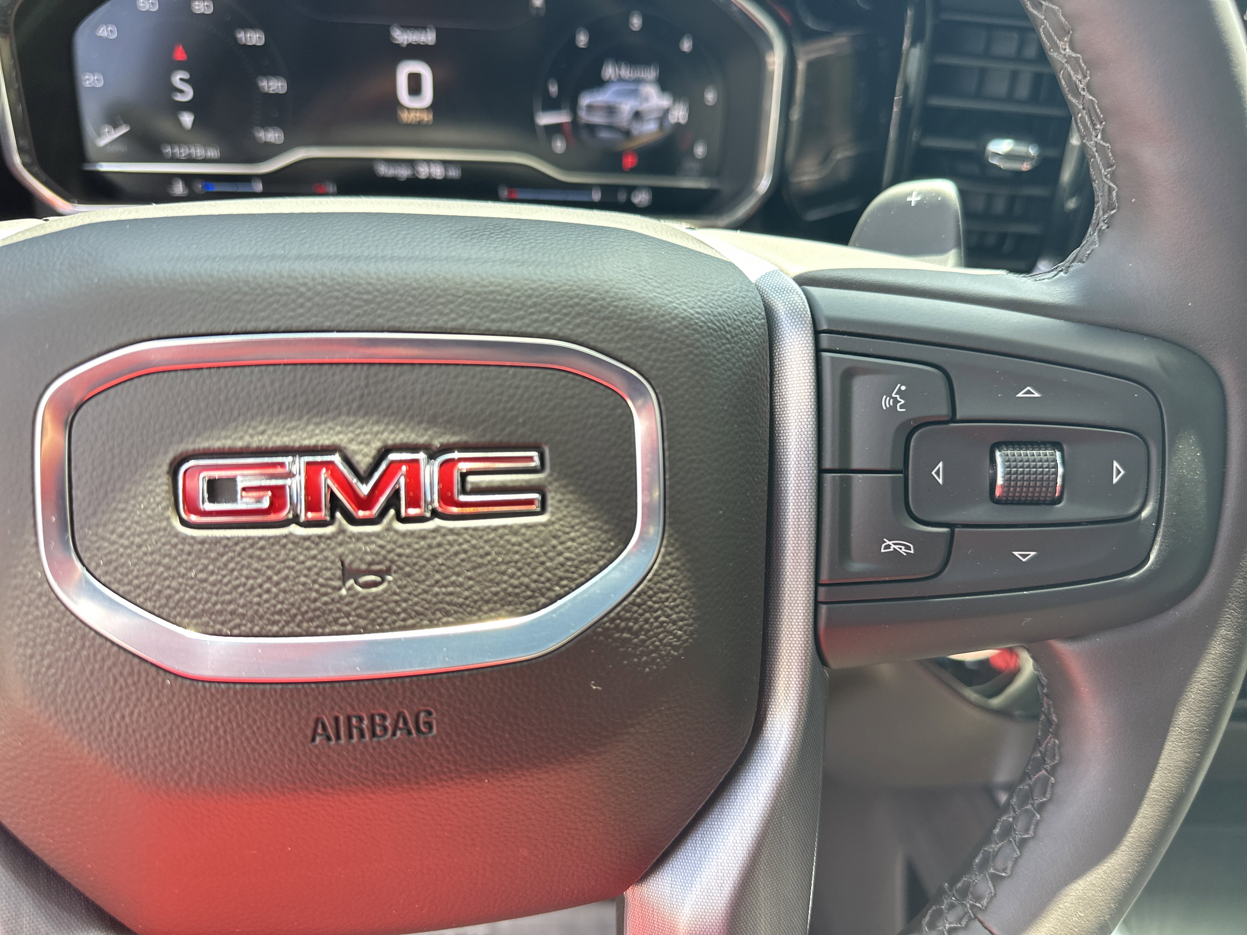 Used 2025 GMC Sierra 1500 SLT w/ SLT Premium Plus Package image 27