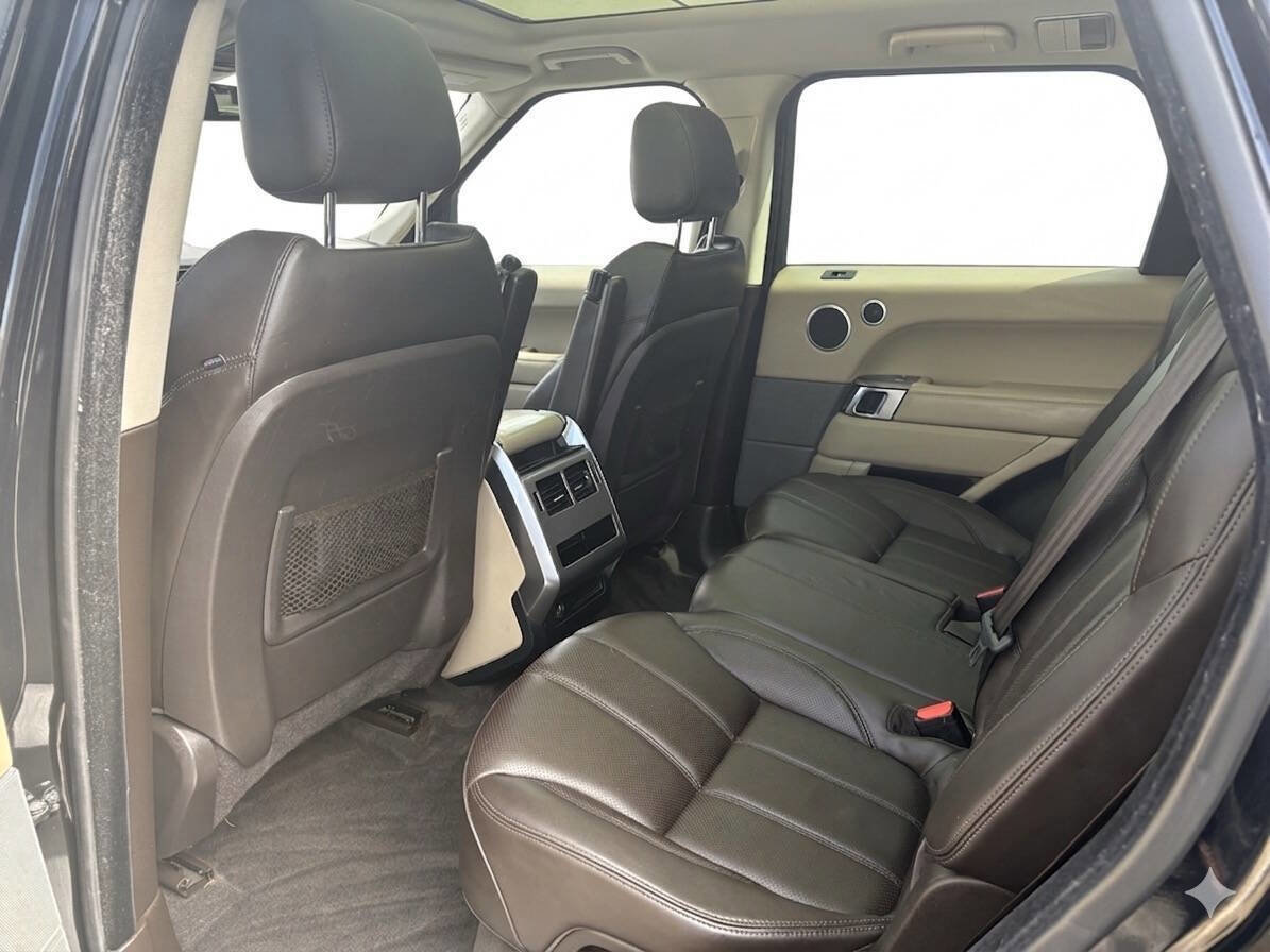 Used 2017 Land Rover Range Rover Sport HSE image 12