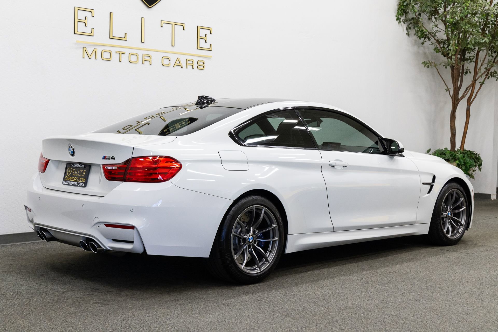 Used 2015 BMW M4 Coupe image 11
