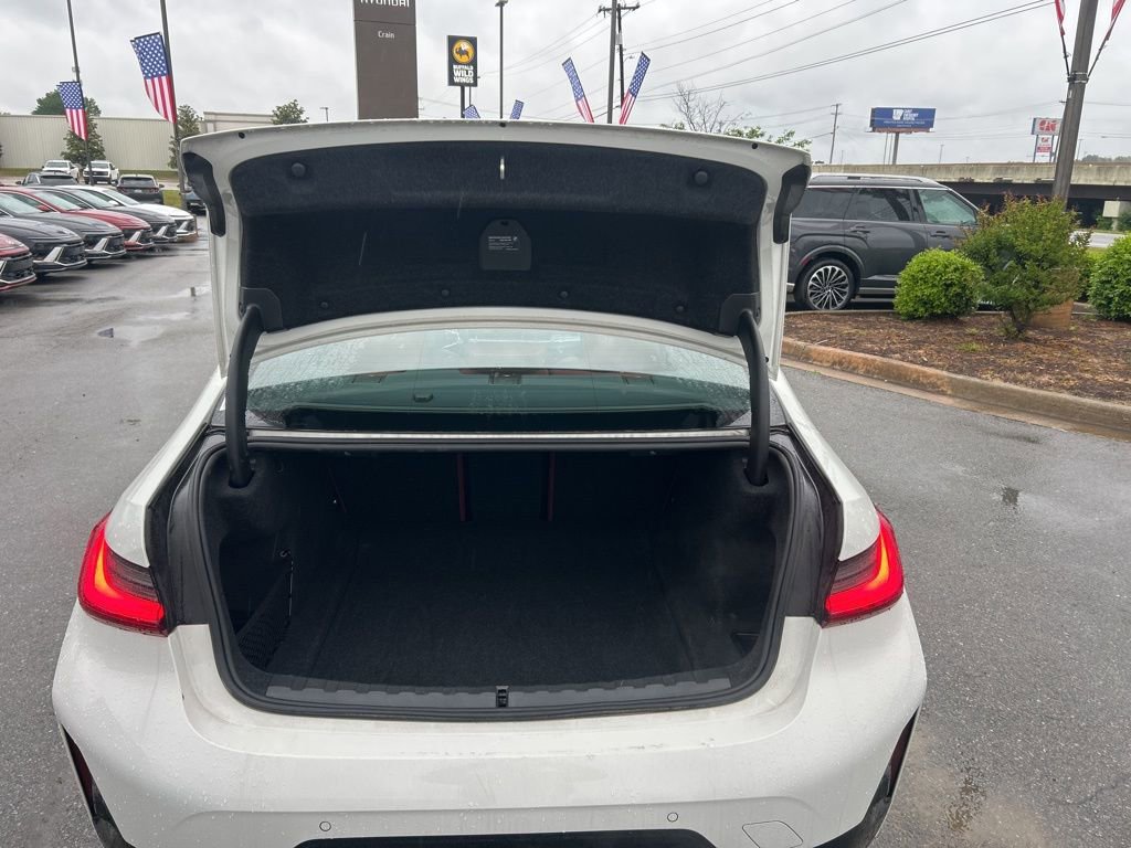 Used 2025 BMW 330i Sedan w/ M Sport Package RWD image 31