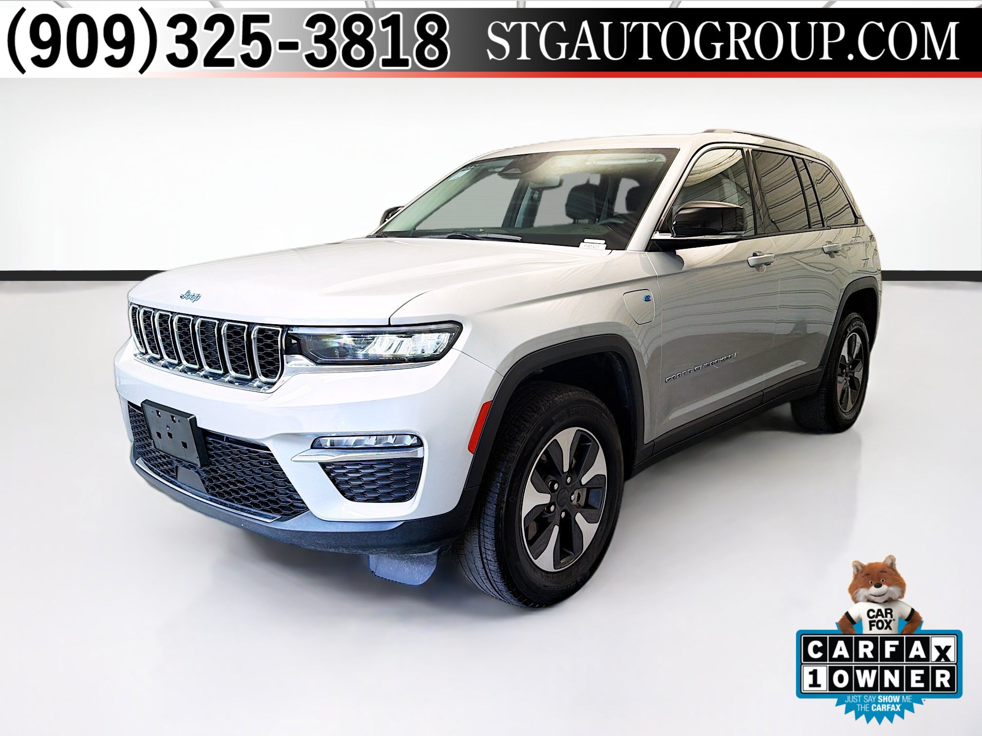 Used 2023 Jeep Grand Cherokee 4WD 4xe image 1
