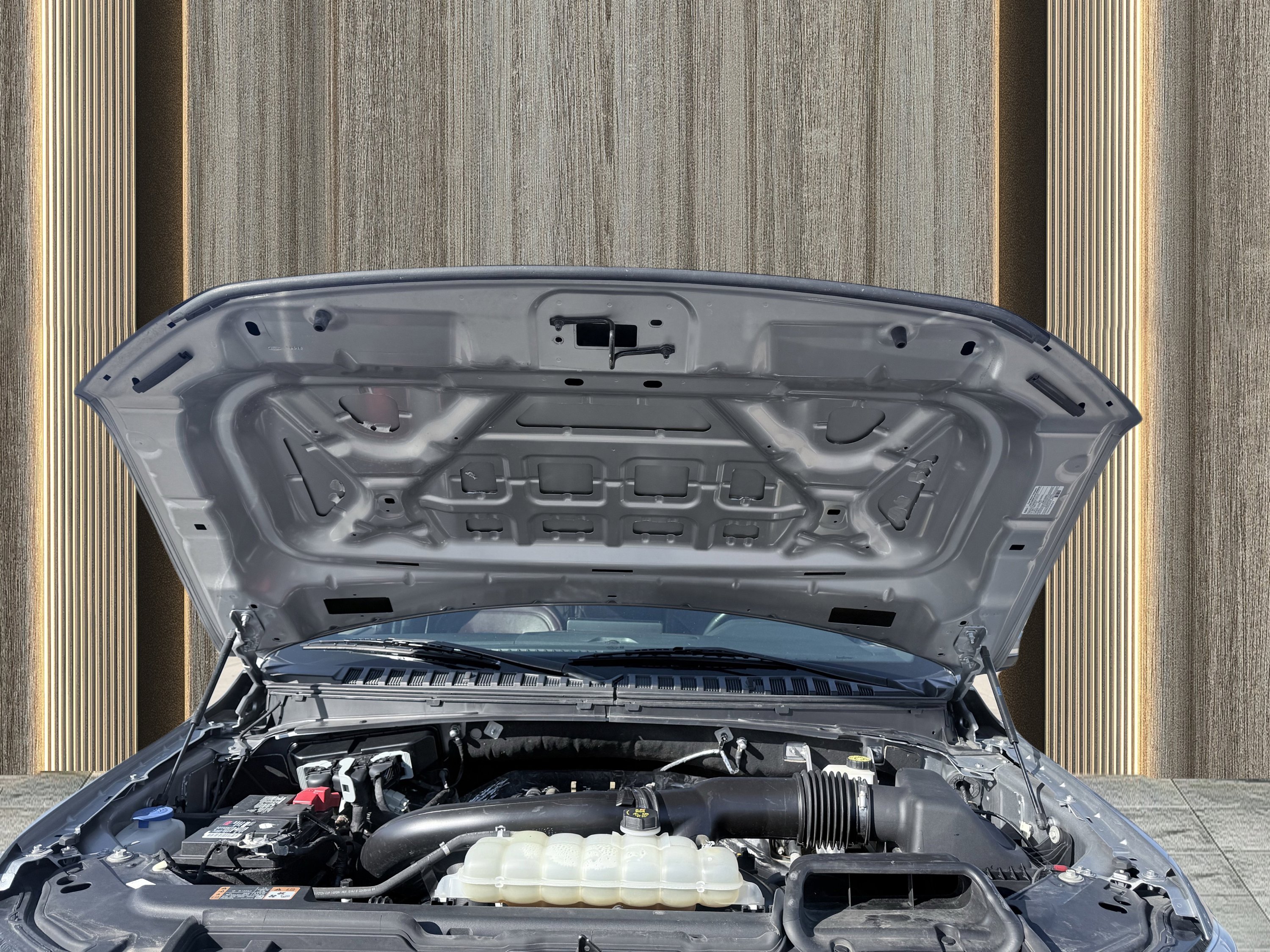 Used 2023 Ford Expedition Max Limited image 18