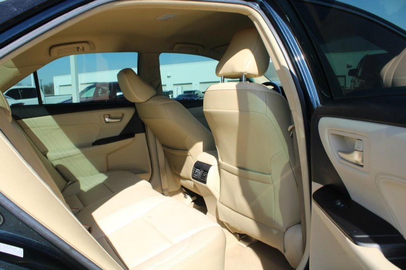 Used 2016 Toyota Camry XLE image 13