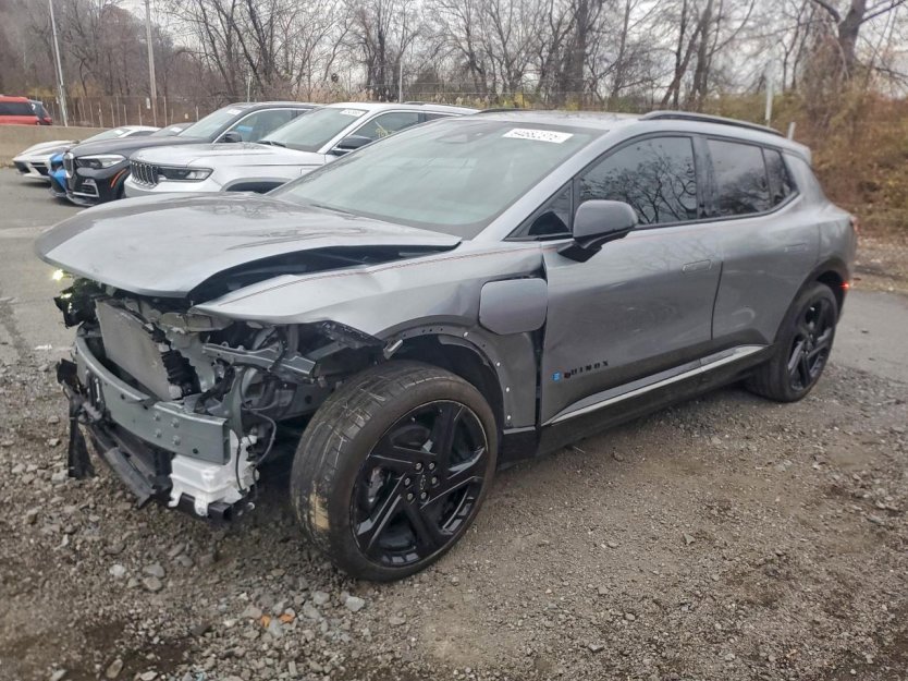 Used 2024 Chevrolet Equinox EV RS image 3