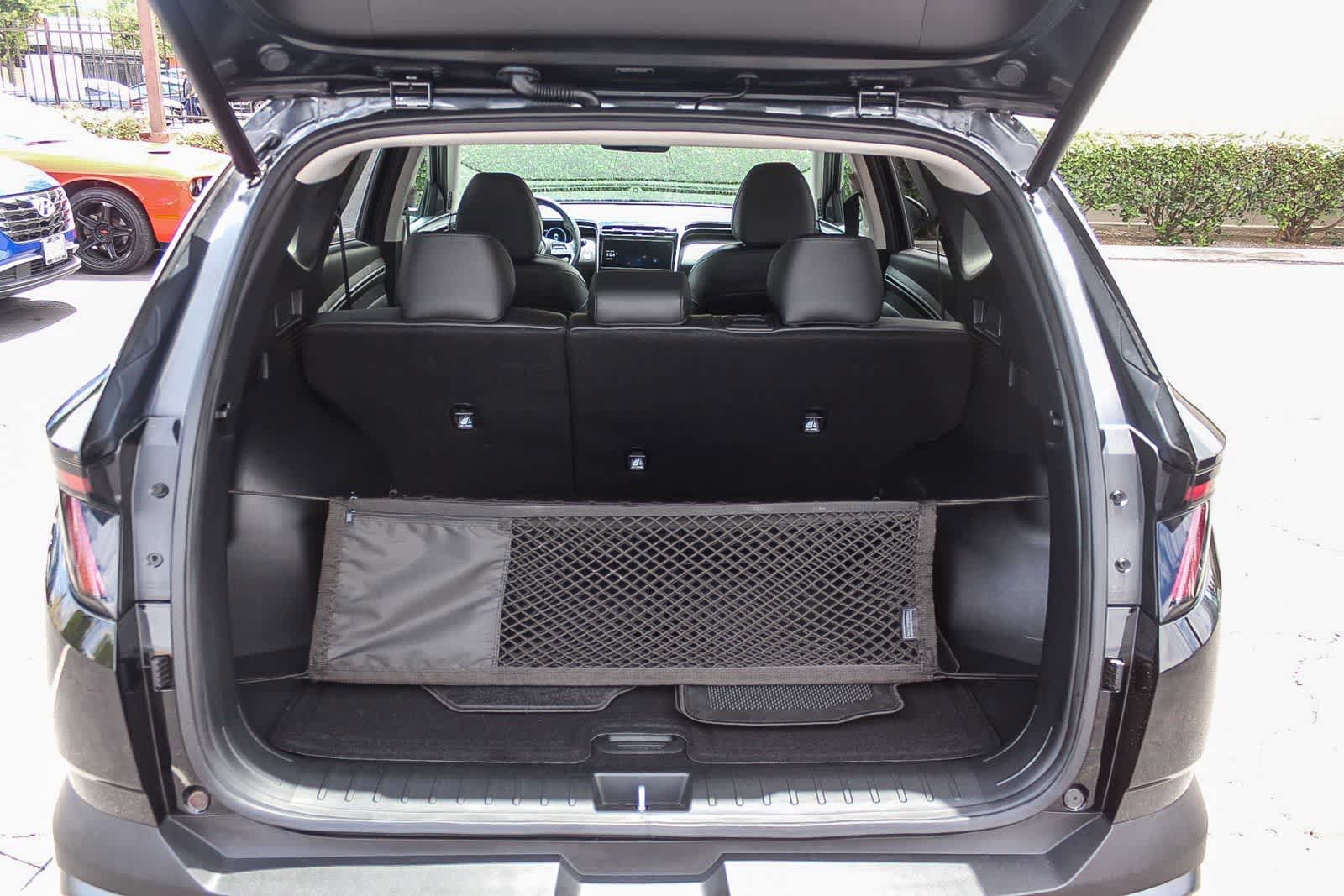 Certified 2024 Hyundai Tucson SEL w/ Convenience Package FWD image 37