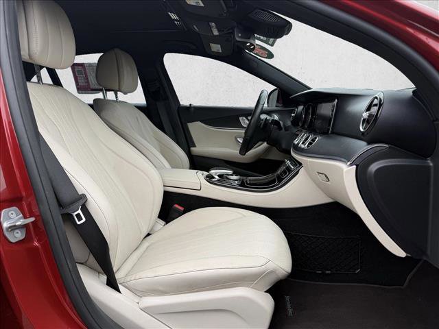 Used 2017 Mercedes-Benz E 300 image 19
