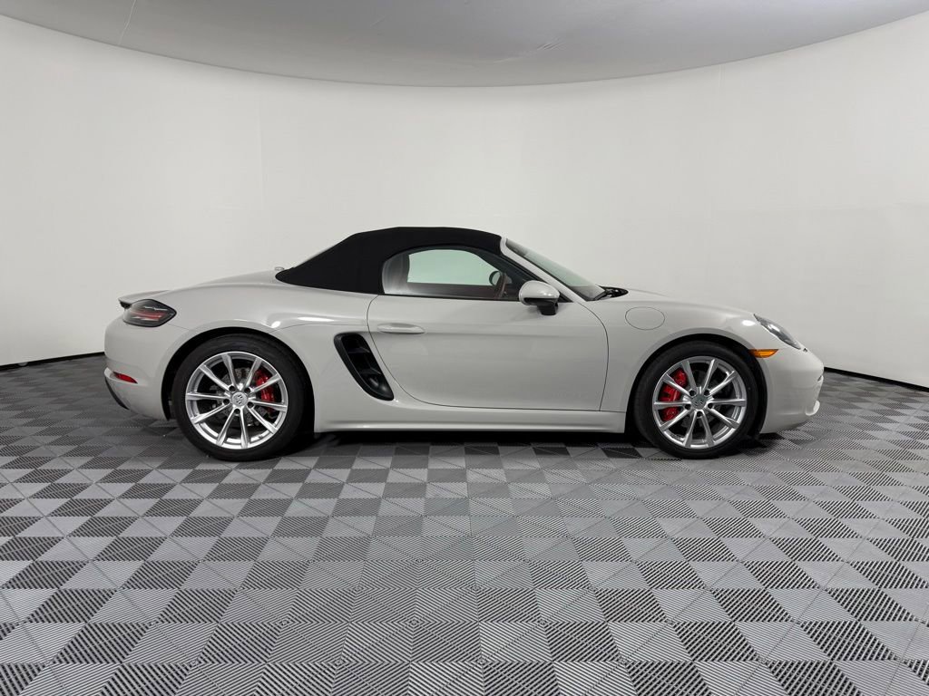Certified 2023 Porsche 718 Boxster S RWD image 11
