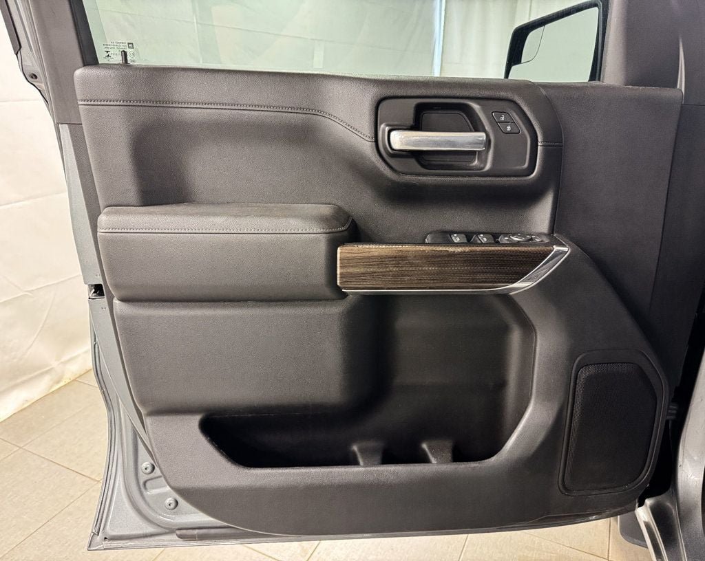 Used 2019 Chevrolet Silverado 1500 LT w/ All-Star Edition AWD/4WD image 12