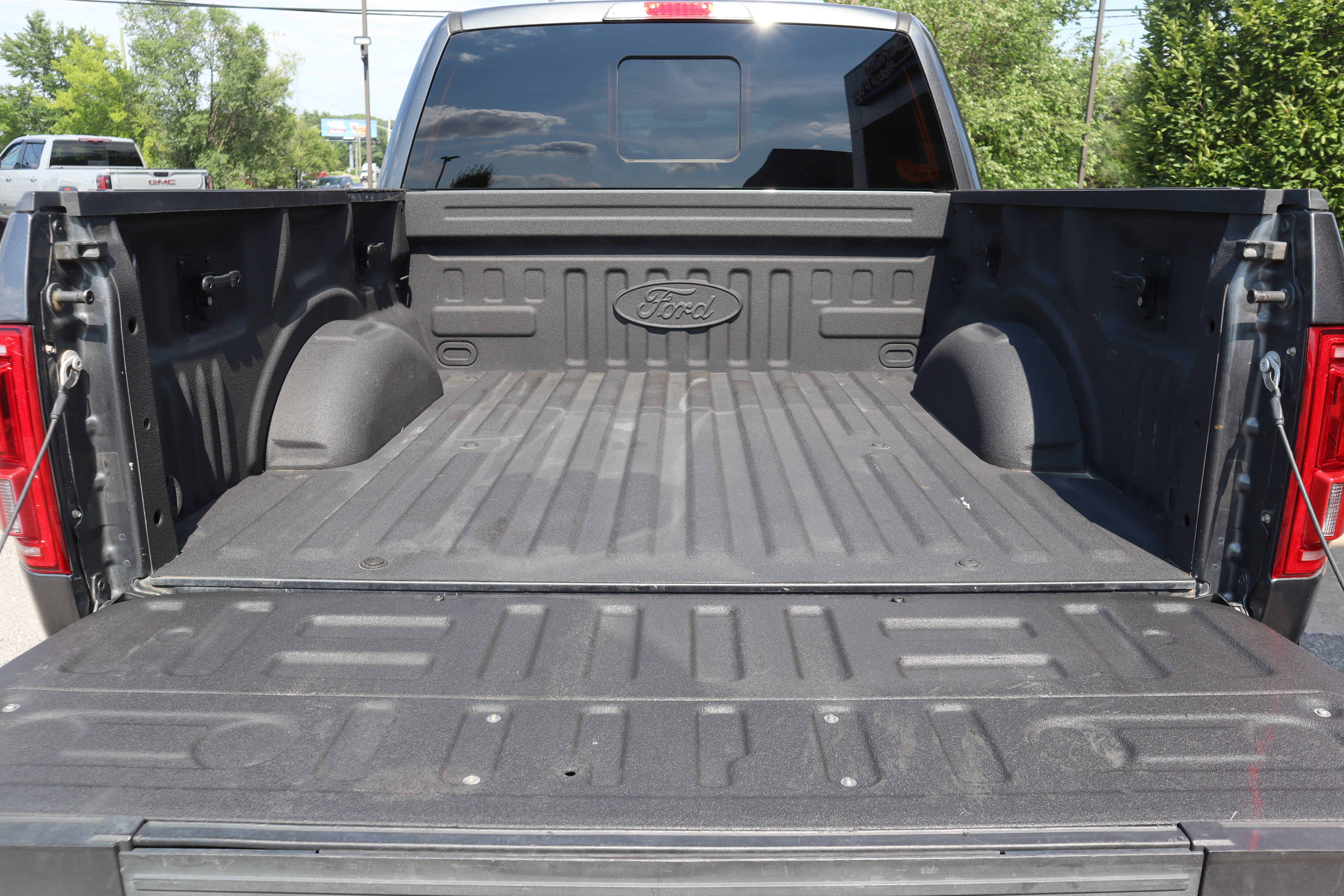 Used 2016 Ford F150 Limited w/ Trailer Tow Package AWD/4WD image 38
