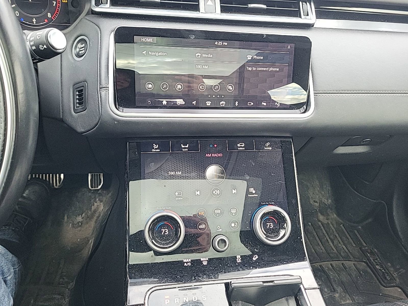 Used 2018 Land Rover Range Rover Velar R-Dynamic HSE image 10