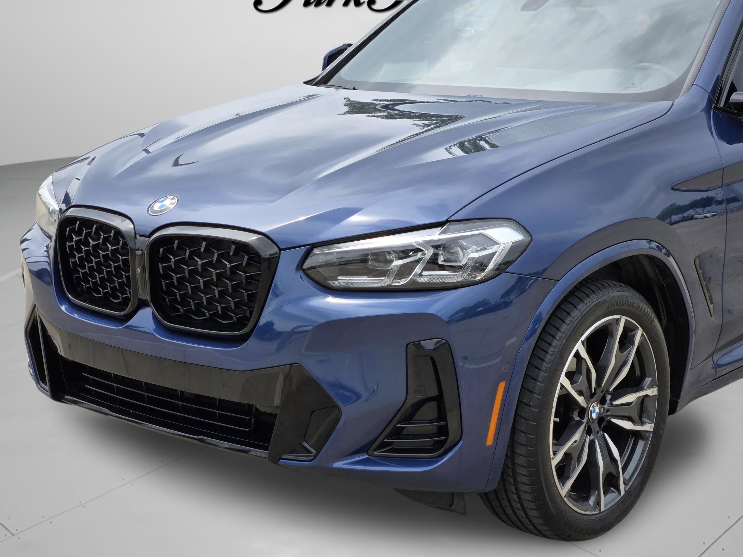 Used 2024 BMW X4 xDrive30i w/ M Sport Package AWD/4WD image 32
