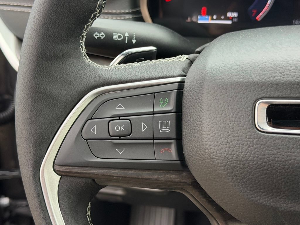 New 2026 Jeep Grand Cherokee Altitude AWD/4WD image 17